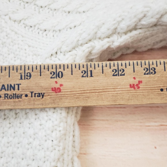 H&M Sweater Womens Small White Cable Knit Pullover Crewneck Aran Style Cozy Soft - Picture 6 of 9